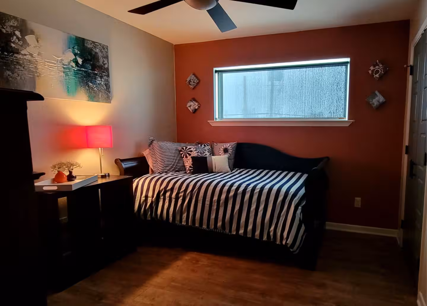 Brickstreet Loft kitchen and dining area